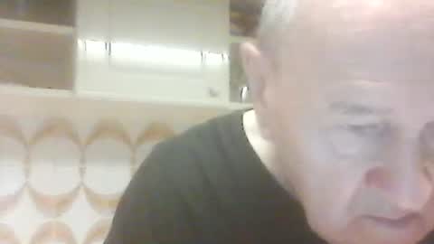 Snapshot of virgomandel chatting on 12/20/25, 06:31 virgomandel online show from 12/20/25, 06:31