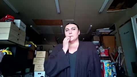 priscilla online show from 04/17/26, 04:54