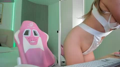 Chloe online show from 06/19/26, 03:00