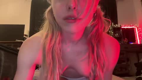 Snapshot of virtual_brat chatting on 02/05/25, 01:26 virtual_brat online show from 02/05/25, 01:26