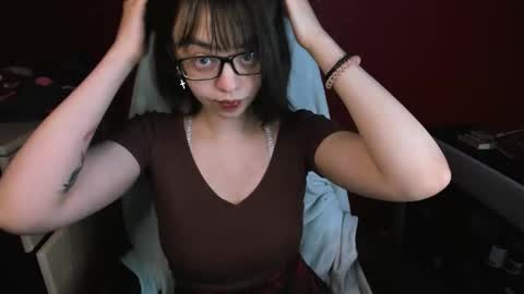 Snapshot of virtualtulpa chatting on 05/22/26, 08:58 Zoe online show from 05/22/26, 08:58