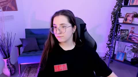 Snapshot of virtualvoyant chatting on 09/30/25, 05:12 your love online show from 09/30/25, 05:12