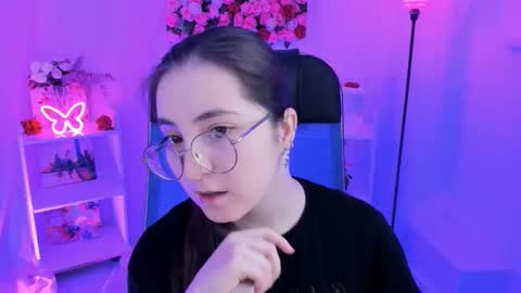 Snapshot of virtualvoyant chatting on 10/20/25, 07:20 your love online show from 10/20/25, 07:20