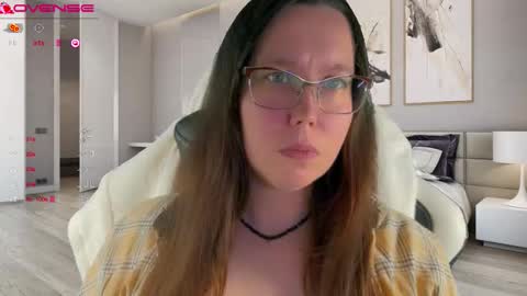 Victoria Romans online show from 09/28/25, 07:41