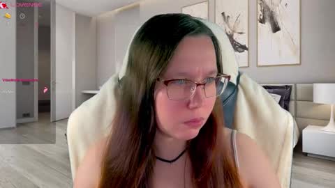 Victoria Romans online show from 11/01/25, 06:21