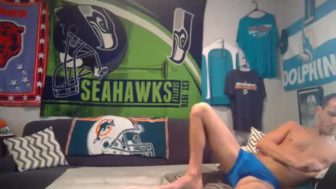 Snapshot of vitamnd93 chatting on 09/13/25, 05:02 vitamnd93 online show from 09/13/25, 05:02