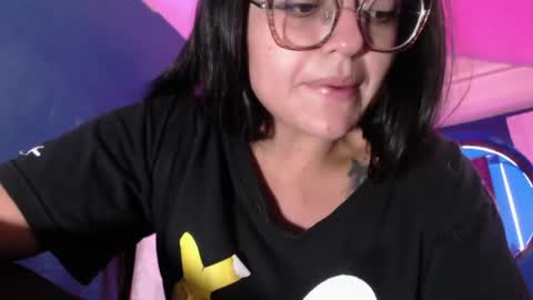 Snapshot of vitoria23_ chatting on 05/28/26, 03:09 victoria 3 online show from 05/28/26, 03:09