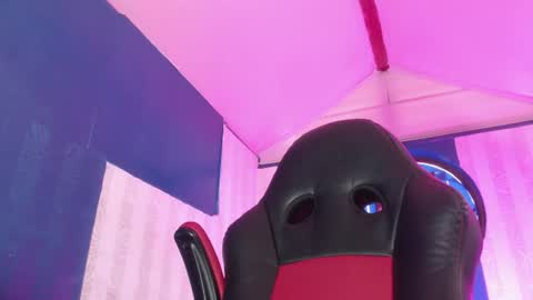 Snapshot of vitoria23_ chatting on 06/29/26, 01:55 victoria 3 online show from 06/29/26, 01:55