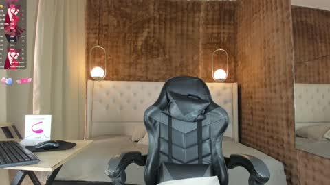 Snapshot of vitta_alfayed chatting on 01/13/25, 01:17 VittaaaPlease help me with your thumbs up its important online show from 01/13/25, 01:17