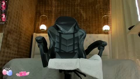 Snapshot of vitta_alfayed chatting on 01/20/25, 05:06 VittaaaPlease help me with your thumbs up its important online show from 01/20/25, 05:06