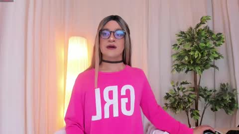 Snapshot of vitta_alfayed chatting on 03/02/25, 07:56 VittaaaPlease help me with your thumbs up its important online show from 03/02/25, 07:56