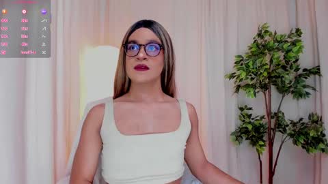 Snapshot of vitta_alfayed chatting on 03/09/25, 06:11 VittaaaPlease help me with your thumbs up its important online show from 03/09/25, 06:11