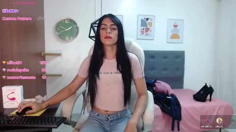 Snapshot of vittoria_lombardi07 chatting on 12/29/24, 04:30 VITTORIA  online show from 12/29/24, 04:30
