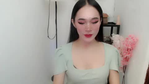 Snapshot of vivahotbabessandra chatting on 06/21/26, 04:53 SANDRA GOING YOU online show from 06/21/26, 04:53