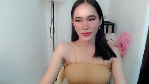 Snapshot of vivahotbabessandra chatting on 06/24/26, 11:09 SANDRA GOING YOU online show from 06/24/26, 11:09