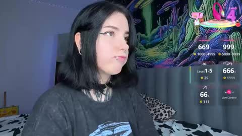 Vivi   online show from 10/19/25, 02:07