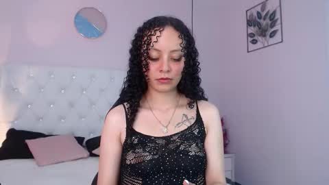 Snapshot of vivi_gh1 chatting on 10/09/25, 04:21 Vivi online show from 10/09/25, 04:21