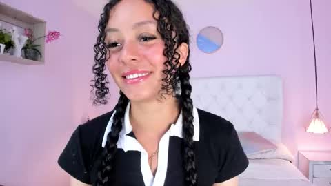 Snapshot of vivi_gh1 chatting on 01/18/26, 04:16 Vivi online show from 01/18/26, 04:16