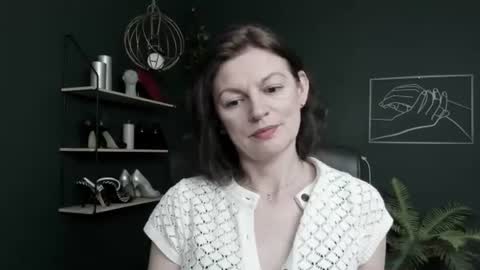 Vivian online show from 06/10/26, 06:34