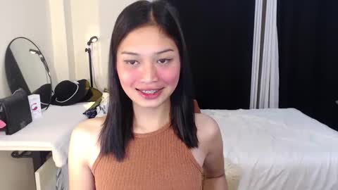 Snapshot of vivian_roberts chatting on 12/14/24, 10:07 Vivian online show from 12/14/24, 10:07