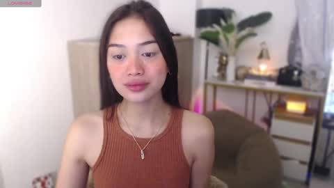 Snapshot of vivian_roberts chatting on 10/07/25, 02:53 Vivian online show from 10/07/25, 02:53