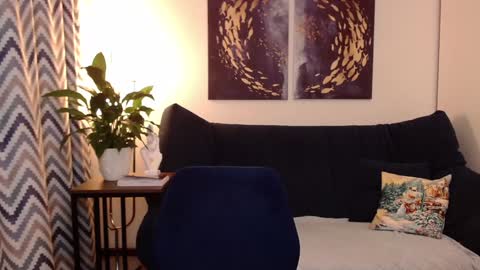 Vivian online show from 01/09/25, 06:15