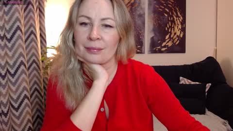 Vivian online show from 10/23/25, 06:39