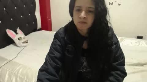 Snapshot of vivian_walt_ chatting on 03/24/26, 04:06 melissa online show from 03/24/26, 04:06