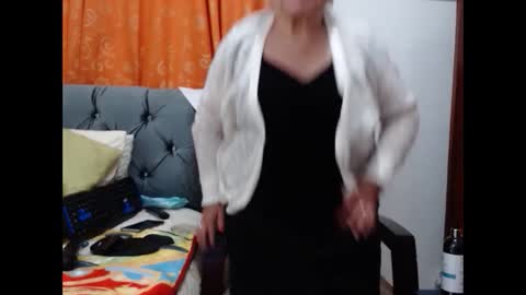 ViviannaJhonson online show from 10/05/25, 10:51