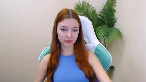 Vivien online show from 01/29/25, 06:39