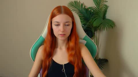 Snapshot of vivien_leight chatting on 01/14/26, 07:52 Vivien online show from 01/14/26, 07:52