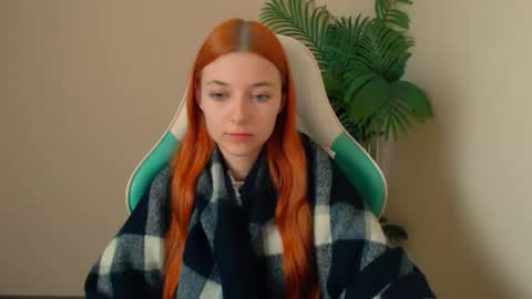 Snapshot of vivien_leight chatting on 02/04/26, 07:09 Vivien online show from 02/04/26, 07:09