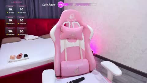 Snapshot of vivien_montclair chatting on 06/16/26, 12:02 Vivien online show from 06/16/26, 12:02