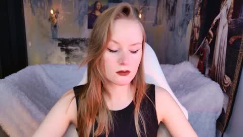 Snapshot of vivienleeigh chatting on 04/03/26, 05:05 Vivien online show from 04/03/26, 05:05
