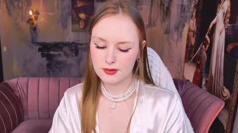 Snapshot of vivienleeigh chatting on 04/14/26, 05:13 Vivien online show from 04/14/26, 05:13