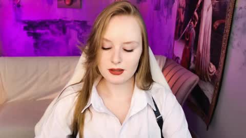 Snapshot of vivienleeigh chatting on 05/02/26, 05:23 Vivien online show from 05/02/26, 05:23