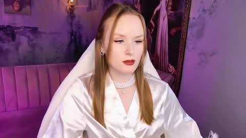 Snapshot of vivienleeigh chatting on 05/06/26, 05:14 Vivien online show from 05/06/26, 05:14