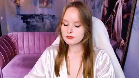Snapshot of vivienleeigh chatting on 05/08/26, 06:30 Vivien online show from 05/08/26, 06:30