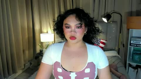 vivienne_monroe online show from 06/14/26, 09:55