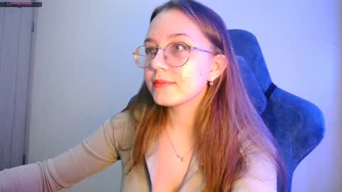 Snapshot of vivivivikkie chatting on 12/20/25, 10:17 vivivivikkie online show from 12/20/25, 10:17