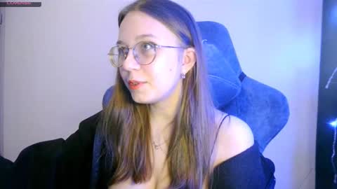 Snapshot of vivivivikkie chatting on 01/06/26, 10:34 vivivivikkie online show from 01/06/26, 10:34
