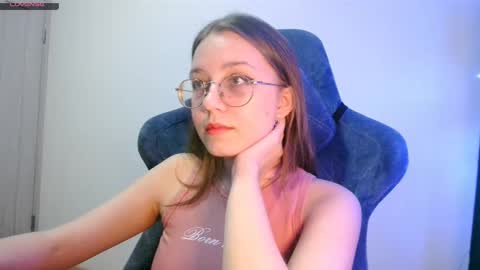 Snapshot of vivivivikkie chatting on 01/14/26, 10:14 vivivivikkie online show from 01/14/26, 10:14