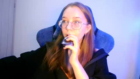 Snapshot of vivivivikkie chatting on 02/04/26, 10:26 vivivivikkie online show from 02/04/26, 10:26