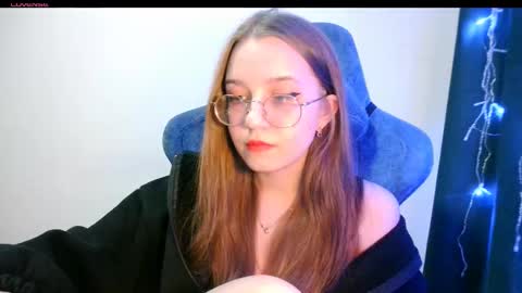 Snapshot of vivivivikkie chatting on 02/12/26, 10:27 vivivivikkie online show from 02/12/26, 10:27