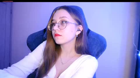 Snapshot of vivivivikkie chatting on 03/03/26, 10:15 vivivivikkie online show from 03/03/26, 10:15