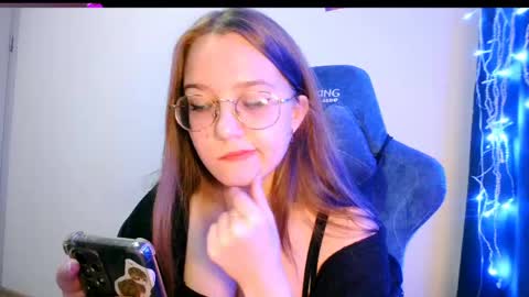 Snapshot of vivivivikkie chatting on 04/26/26, 08:50 vivivivikkie online show from 04/26/26, 08:50