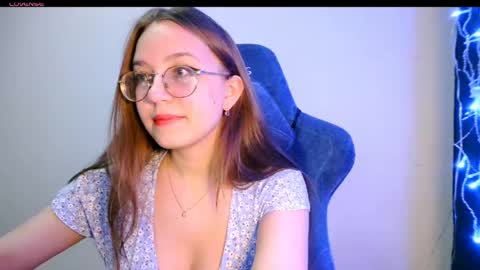 Snapshot of vivivivikkie chatting on 05/05/26, 09:23 vivivivikkie online show from 05/05/26, 09:23