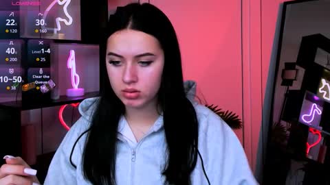 vivy_star online show from 11/11/25, 07:14