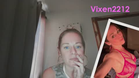 Snapshot of vixen1222 chatting on 07/17/26, 08:46 vixen1222 online show from 07/17/26, 08:46
