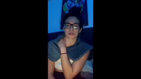 Snapshot of vixenblade chatting on 02/20/26, 06:19 vixenblade online show from 02/20/26, 06:19